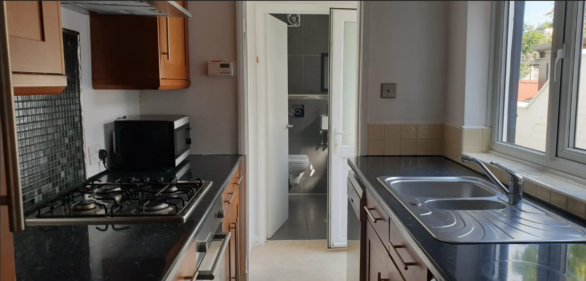 Smart 4 Bed Terraced House // Jul 2026 - Image 11